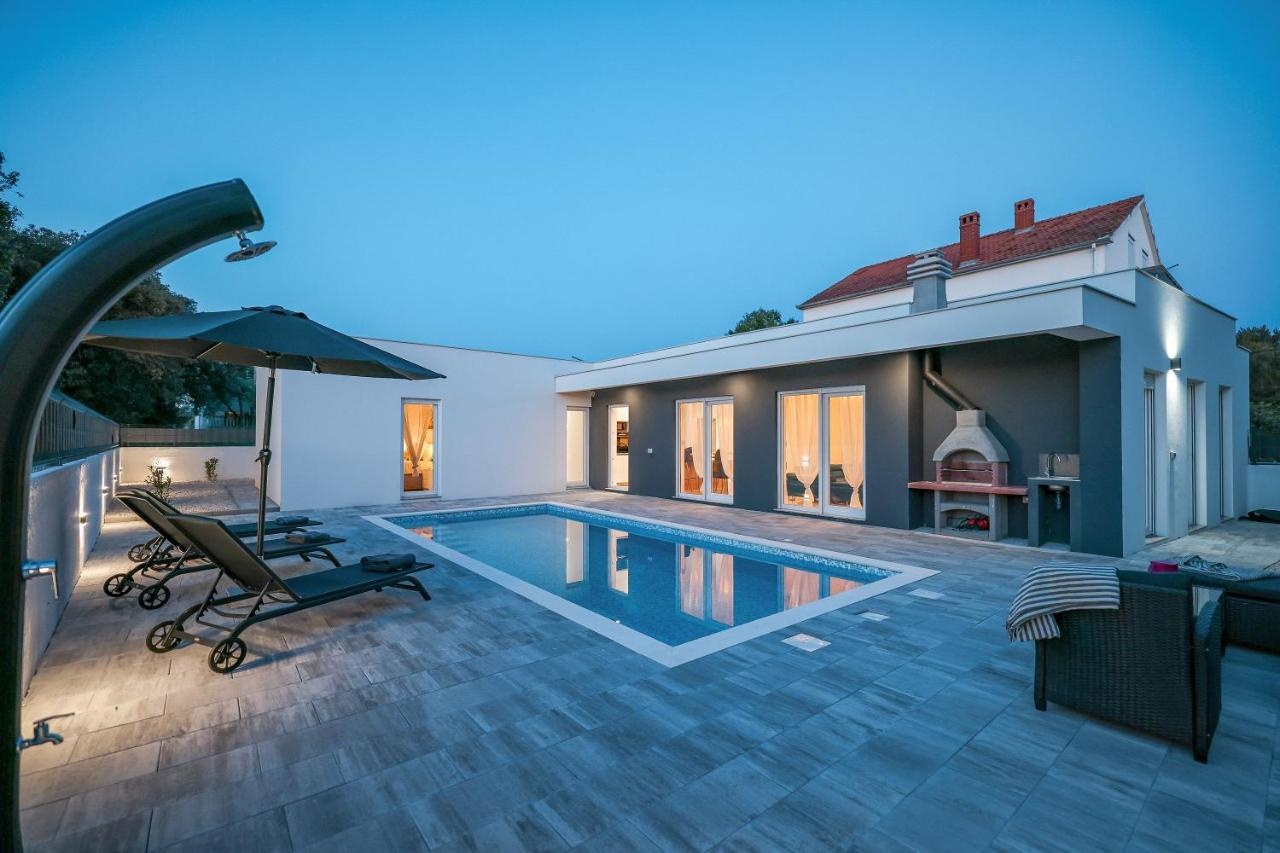 Villa La Reina House - Private Heated Pool Bibinje Exterior foto